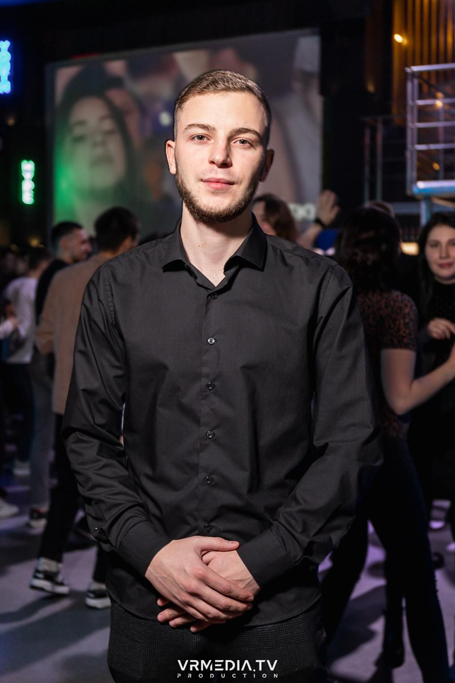 Выходные в баре «DOSKI»