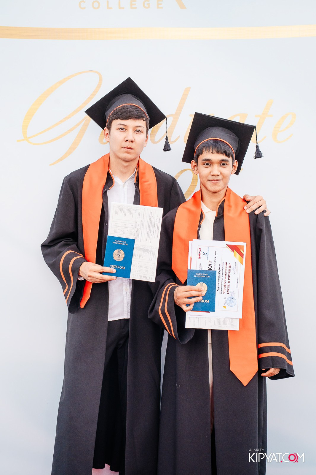 ВРУЧЕНИЕ ДИПЛОМОВ — НАРХОЗ КОЛЛЕДЖ. Part 1. КИПЯТКОМ АЛМАТЫ!