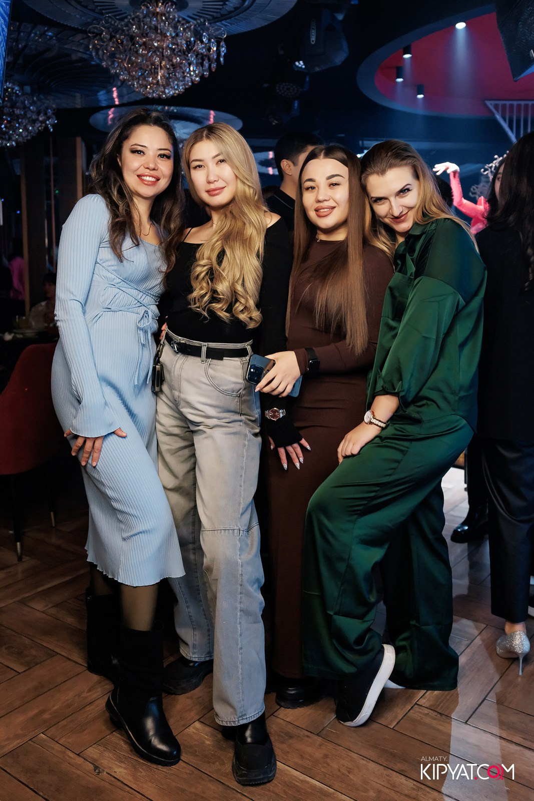 ЗАЯ, НА БИС. КИПЯТКОМ АЛМАТЫ!