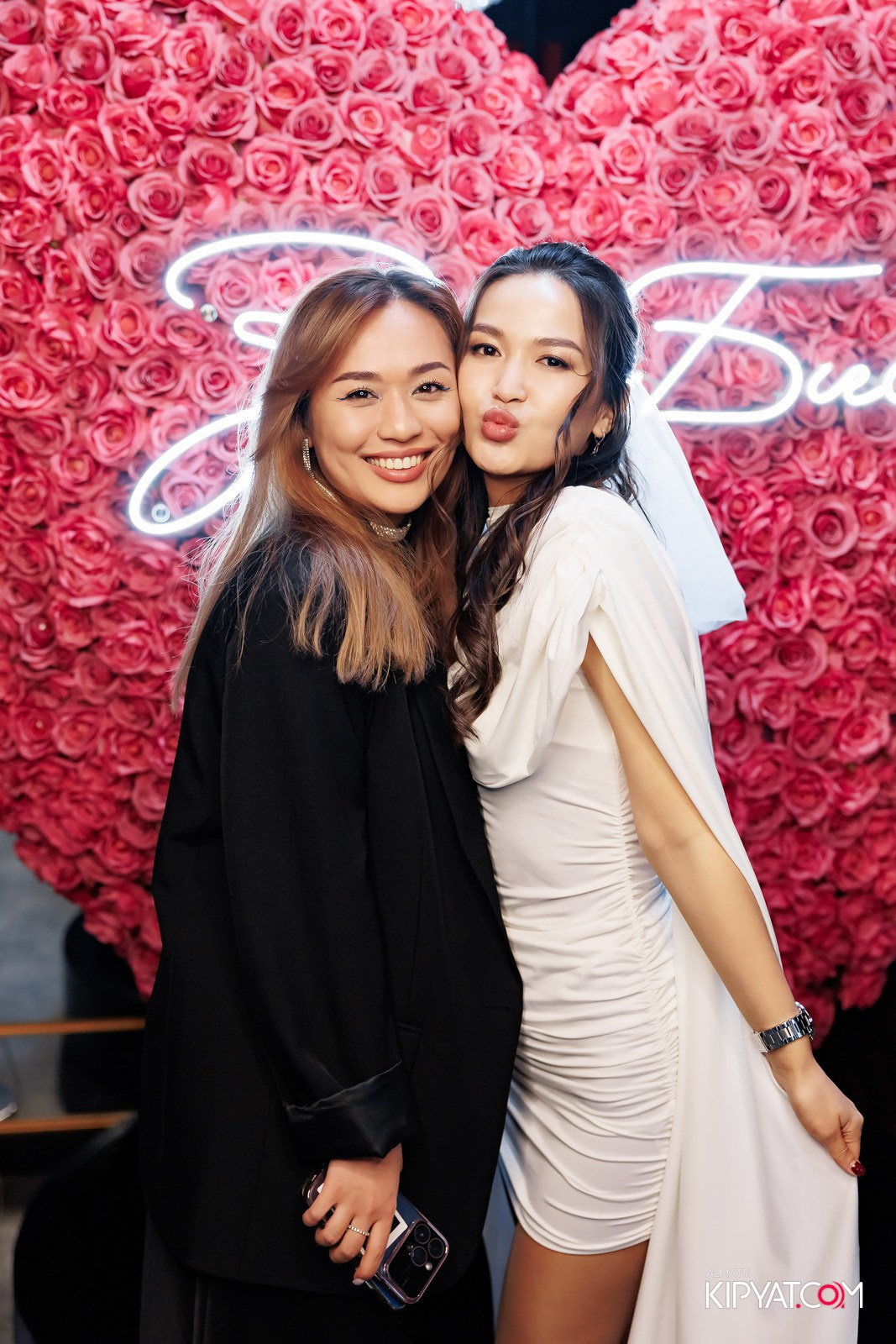 ЗАЯ, НА БИС. КИПЯТКОМ АЛМАТЫ!