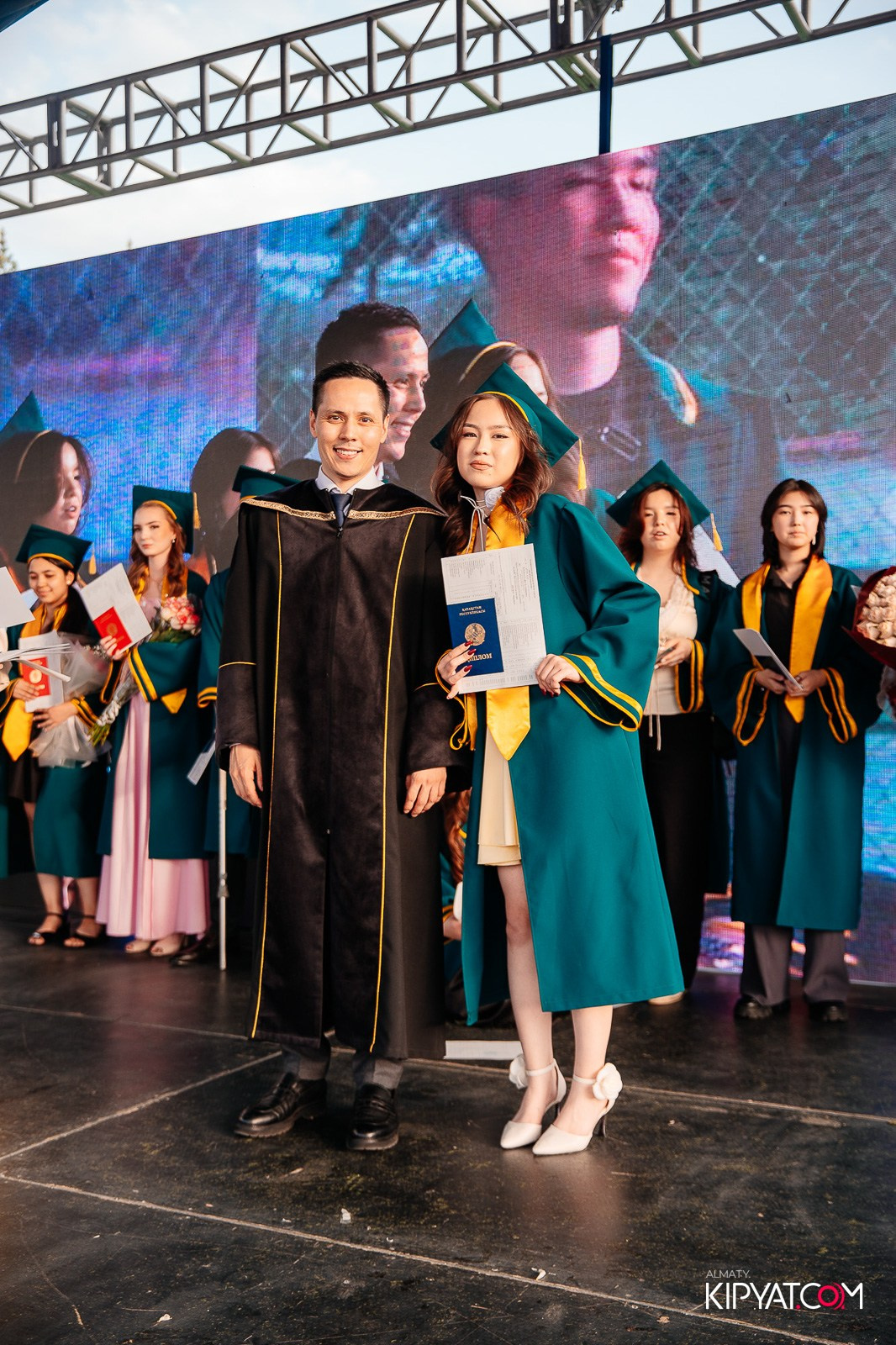 ВРУЧЕНИЕ ДИПЛОМОВ — НАРХОЗ КОЛЛЕДЖ. Part 4. КИПЯТКОМ АЛМАТЫ!