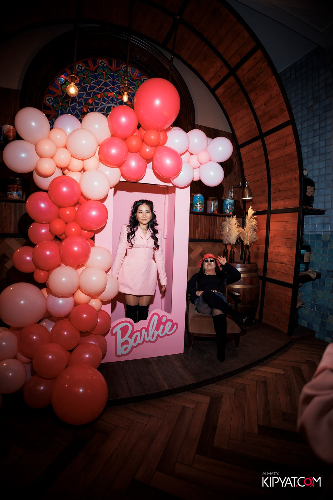 ЖИГУЛИ БАР НА АУЭЗОВА. КИПЯТКОМ АЛМАТЫ! Фотосъемка мероприятий в Алматы