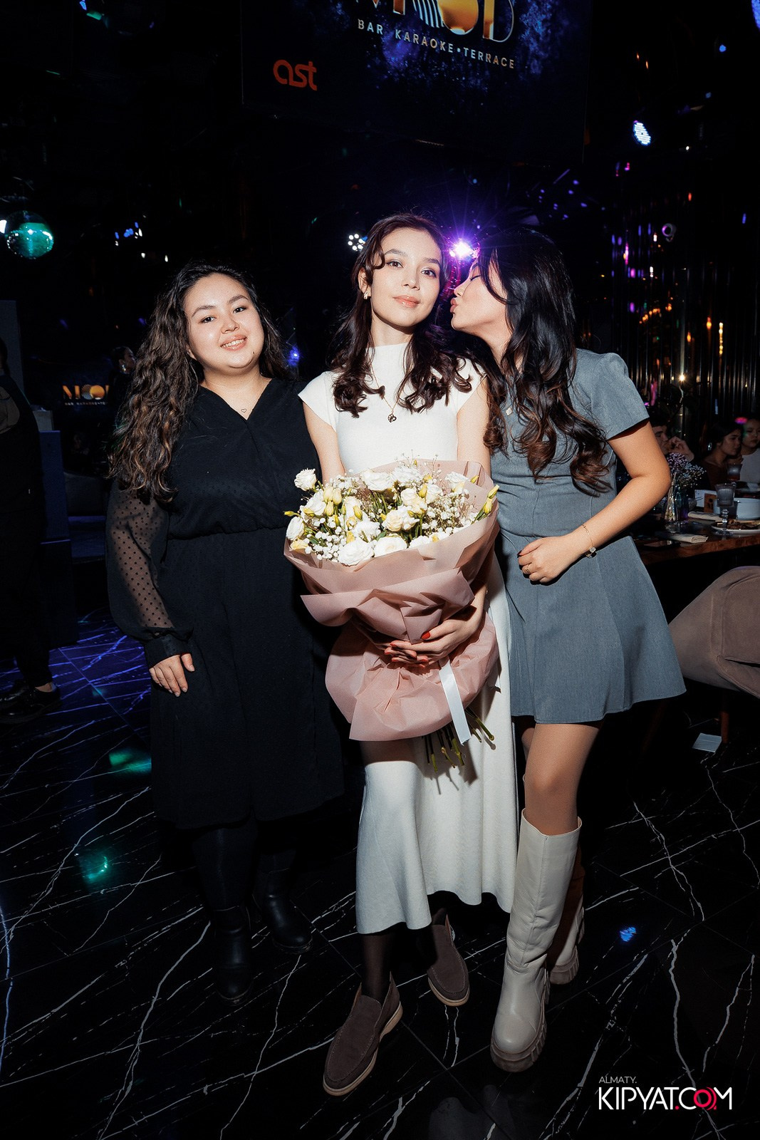 MOOD KARAOKE & TERRACE. КИПЯТКОМ АЛМАТЫ!