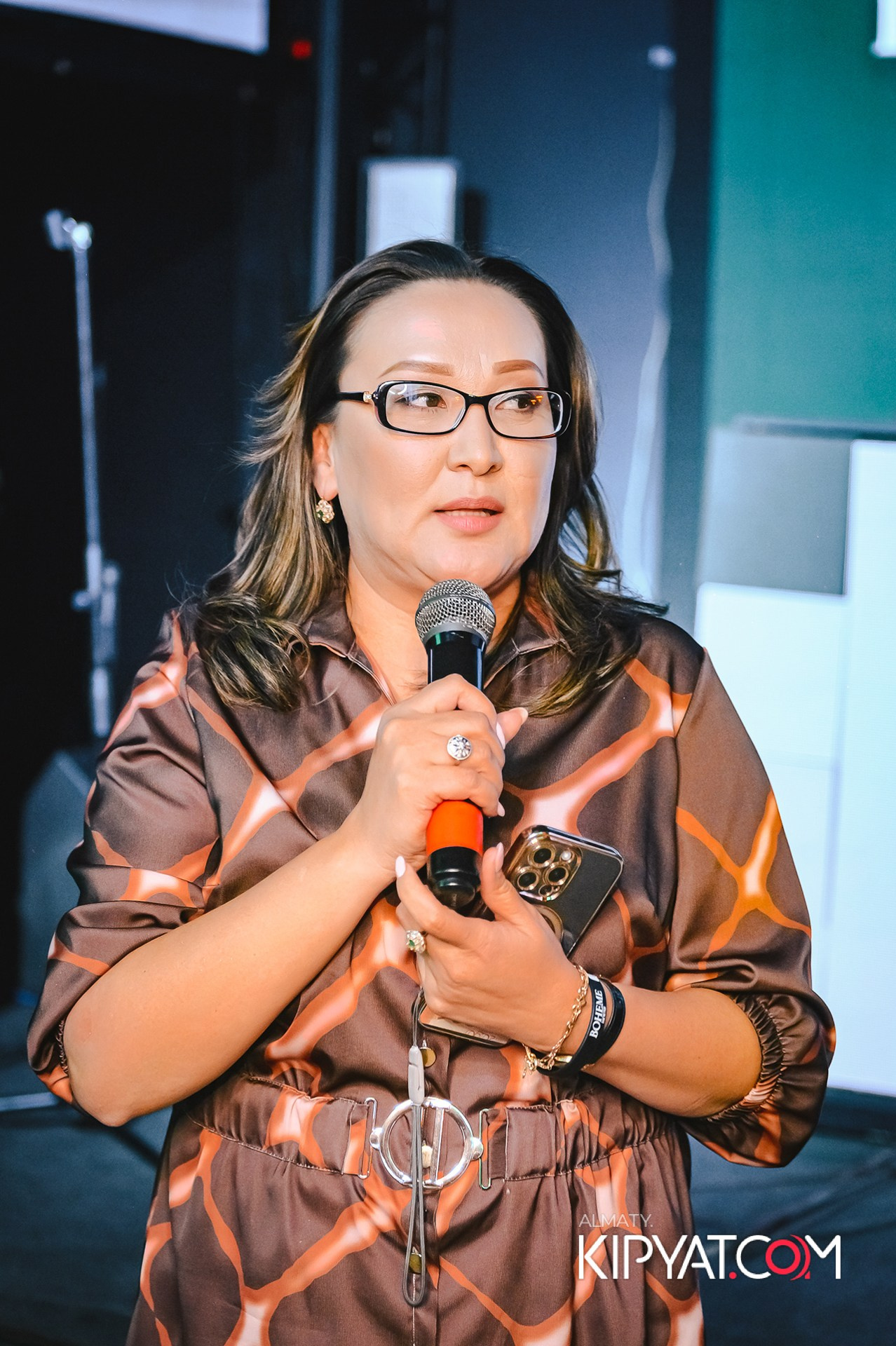 ПОСВЯЩЕНИЕ В СТУДЕНТЫ ''Q'' UNIVERSITY. КИПЯТКОМ АЛМАТЫ!