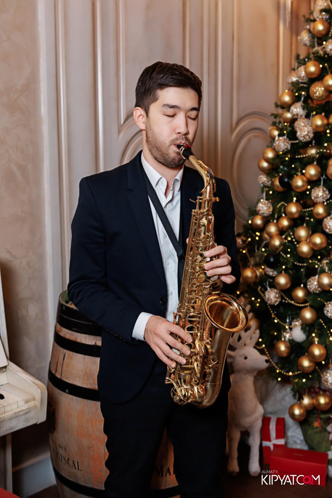 LAUREATE GRAND CAFÉ. КИПЯТКОМ АЛМАТЫ!