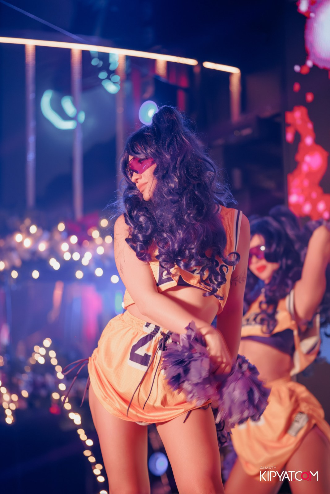 FITNESS ЁЛКА в ночном клубе SANTA BARBARA. КИПЯТКОМ АЛМАТЫ!