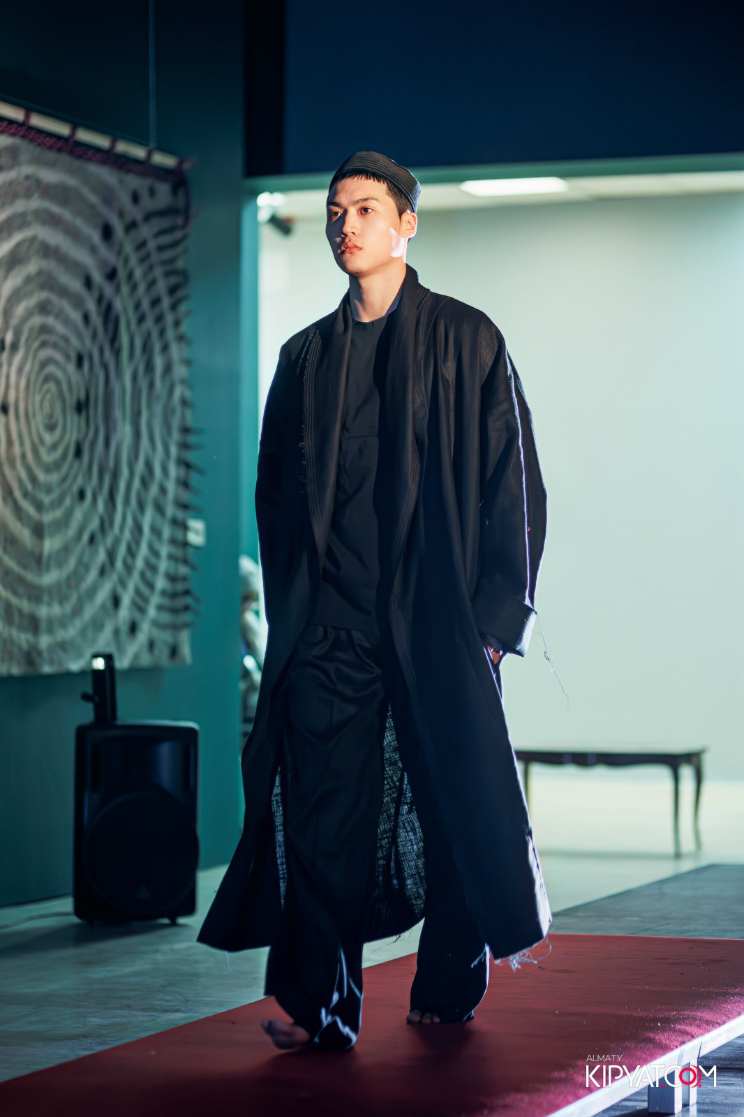 FASHION ПОКАЗ, КАЗАХСКОЙ НАЦИОНАЛЬНОЙ ОДЕЖДЫ. КИПЯТКОМ АЛМАТЫ!