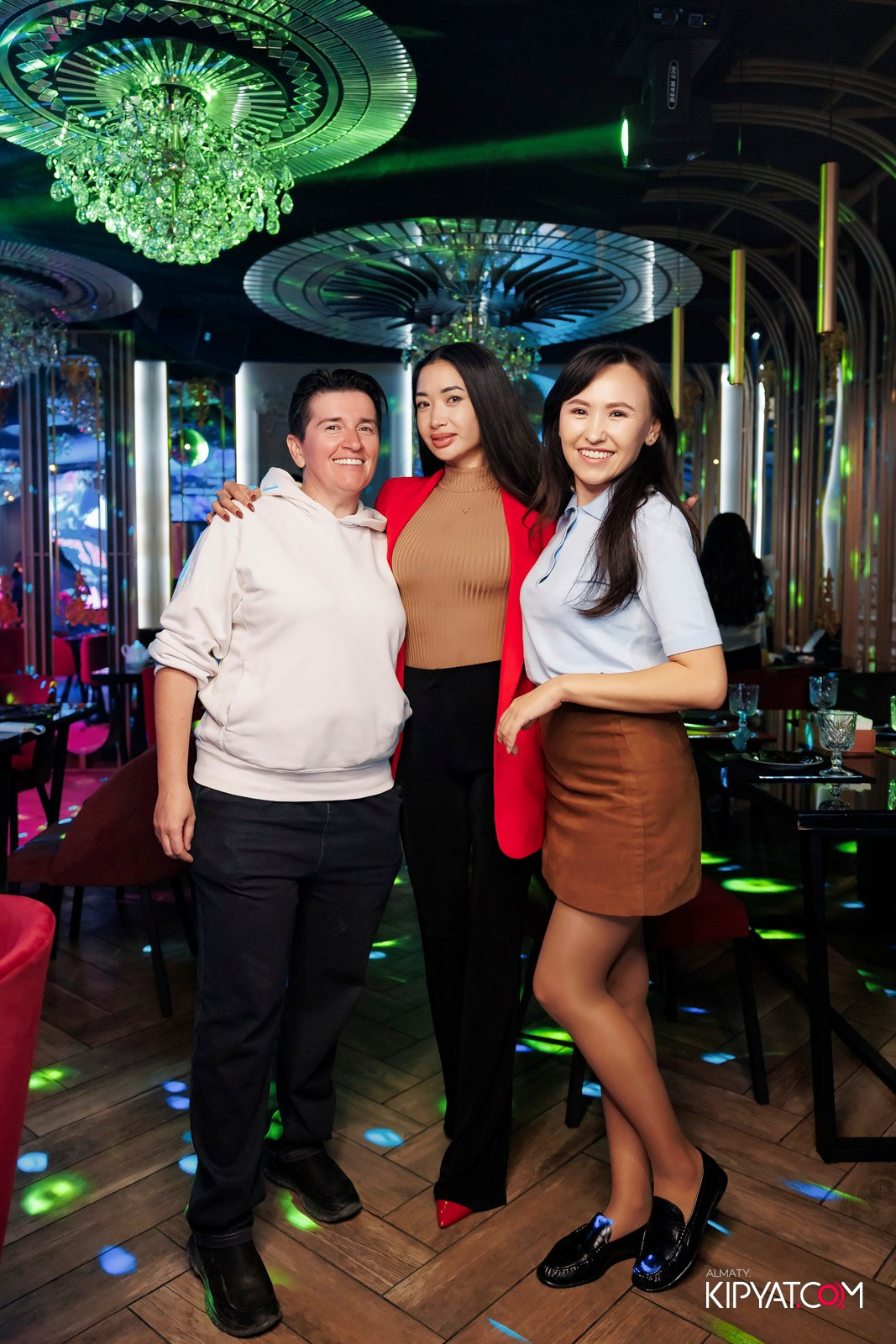 ЗАЯ, НА БИС. КИПЯТКОМ АЛМАТЫ!