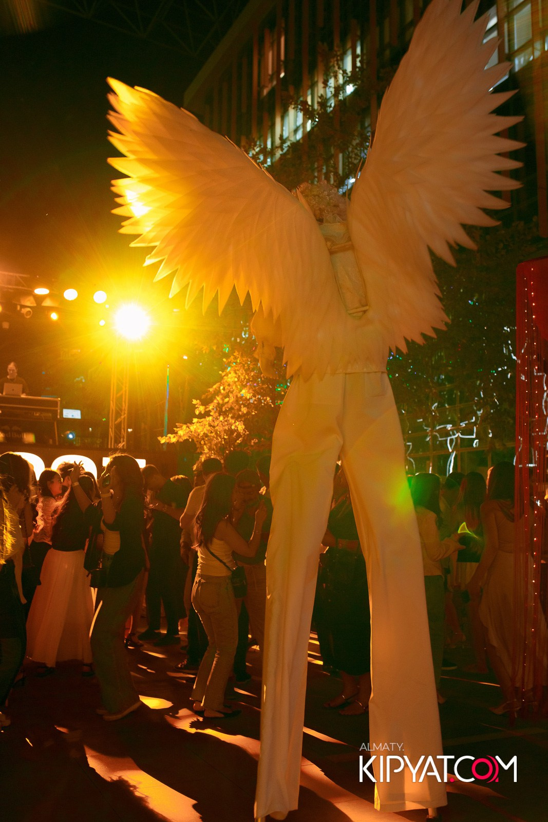 EVENT BAR. КИПЯТКОМ АЛМАТЫ!