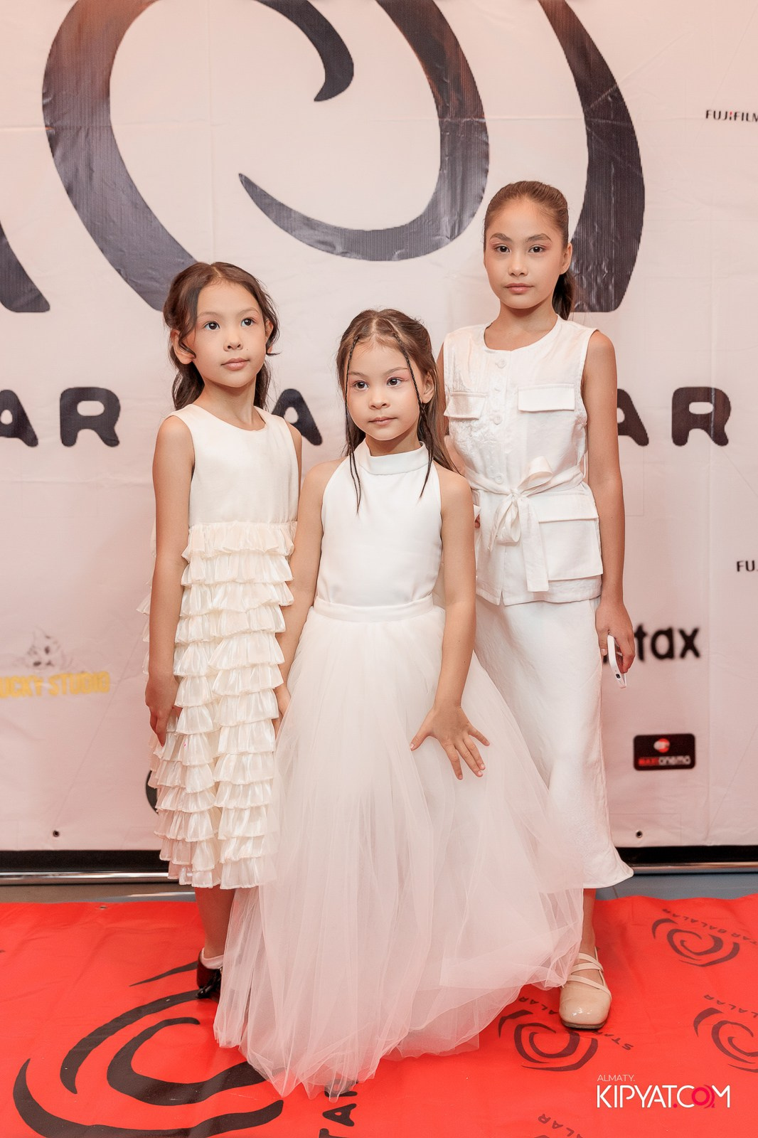 ПРЕЗЕНТАЦИЯ 10 ГРУППЫ КИНОПРОЕКТА STARBALALAR. КИПЯТКОМ АЛМАТЫ!