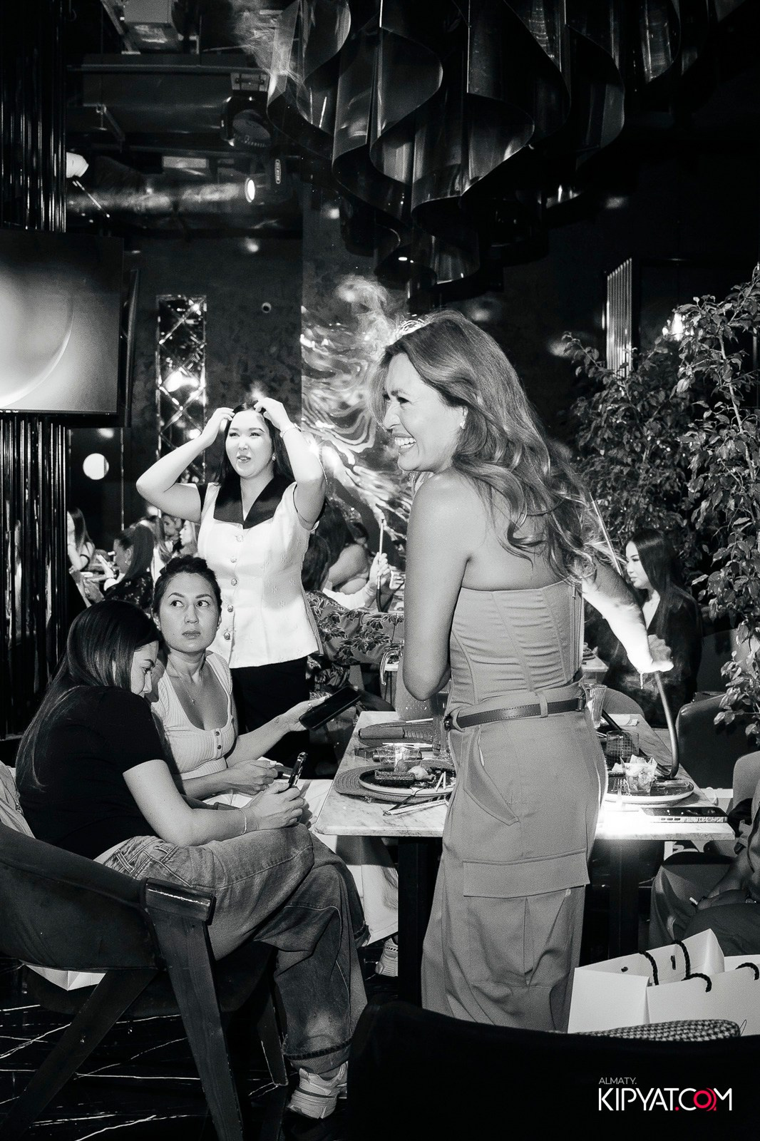 KARAOKE BATTLE В MOOD KARAOKE & TERRACE. КИПЯТКОМ АЛМАТЫ!