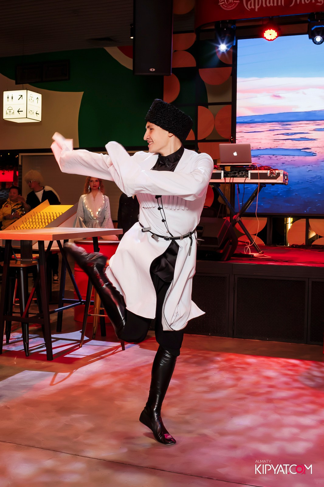 ГРУЗИНСКАЯ РОЖДЕСТВЕНСКАЯ ВЕЧЕРИНКА. КИПЯТКОМ АЛМАТЫ! Фотосъемка мероприятий в Алматы