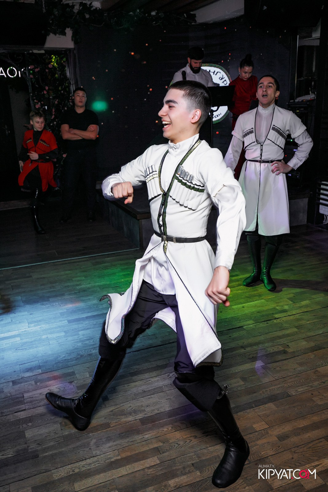 ВАХТАНГУРИ. КИПЯТКОМ АЛМАТЫ! Фотосъемка мероприятий в Алматы