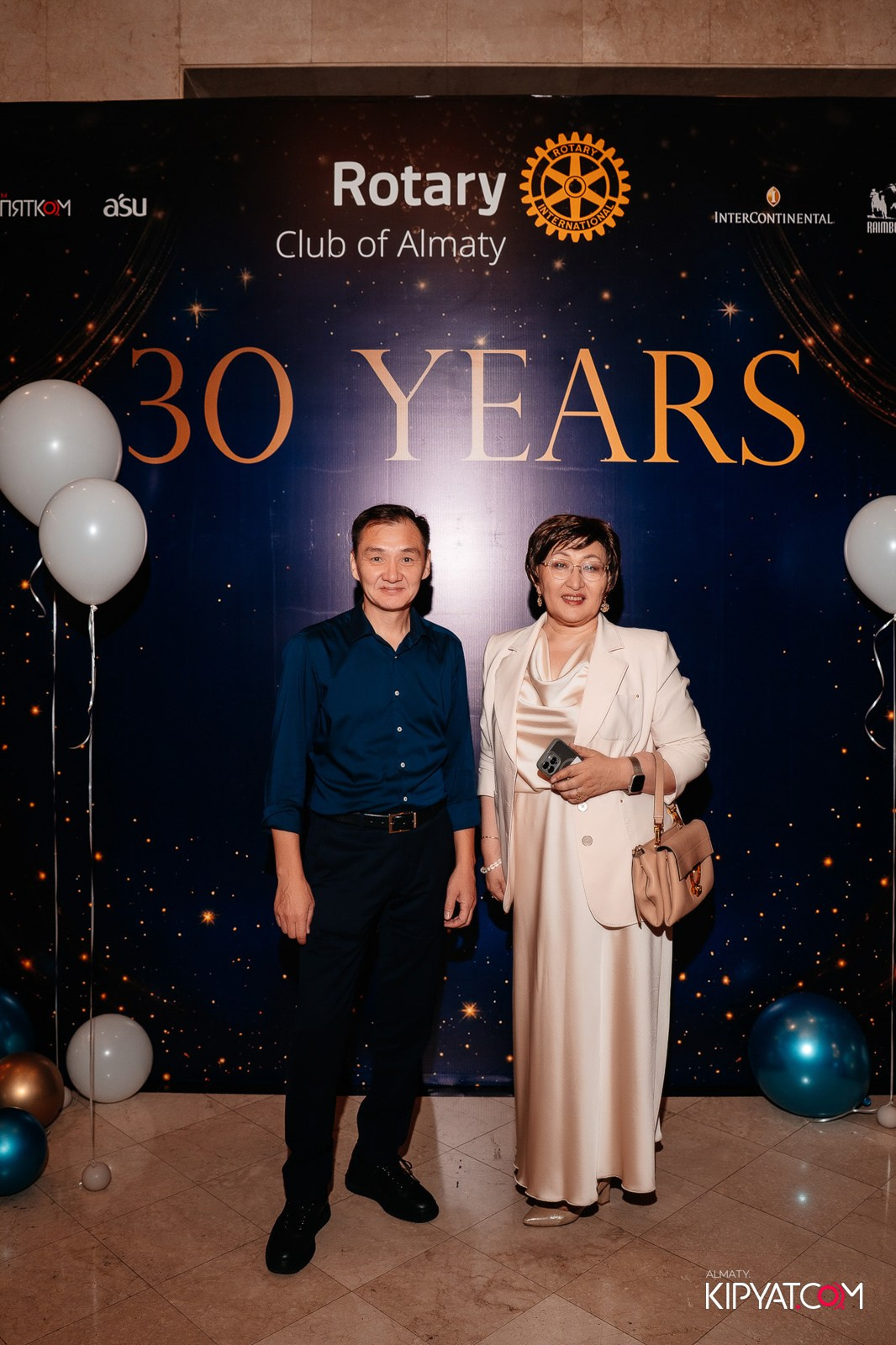 БЛАГОТВОРИТЕЛЬНЫЙ УЖИН В ЧЕСТЬ 30-ЛЕТИЯ ROTARY CLUB OF ALMATY. КИПЯТКОМ АЛМАТЫ!
