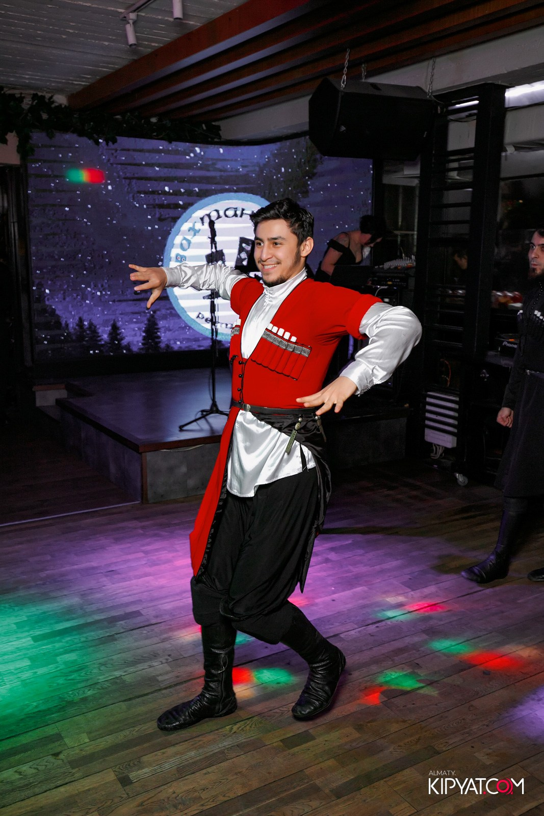 ВАХТАНГУРИ. КИПЯТКОМ АЛМАТЫ!