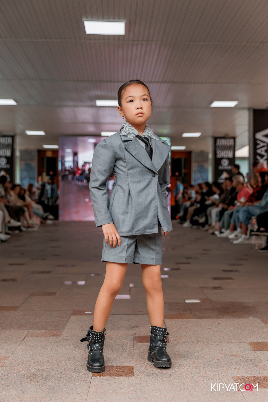 JUNIOR FASHION SHOW. КИПЯТКОМ АЛМАТЫ!