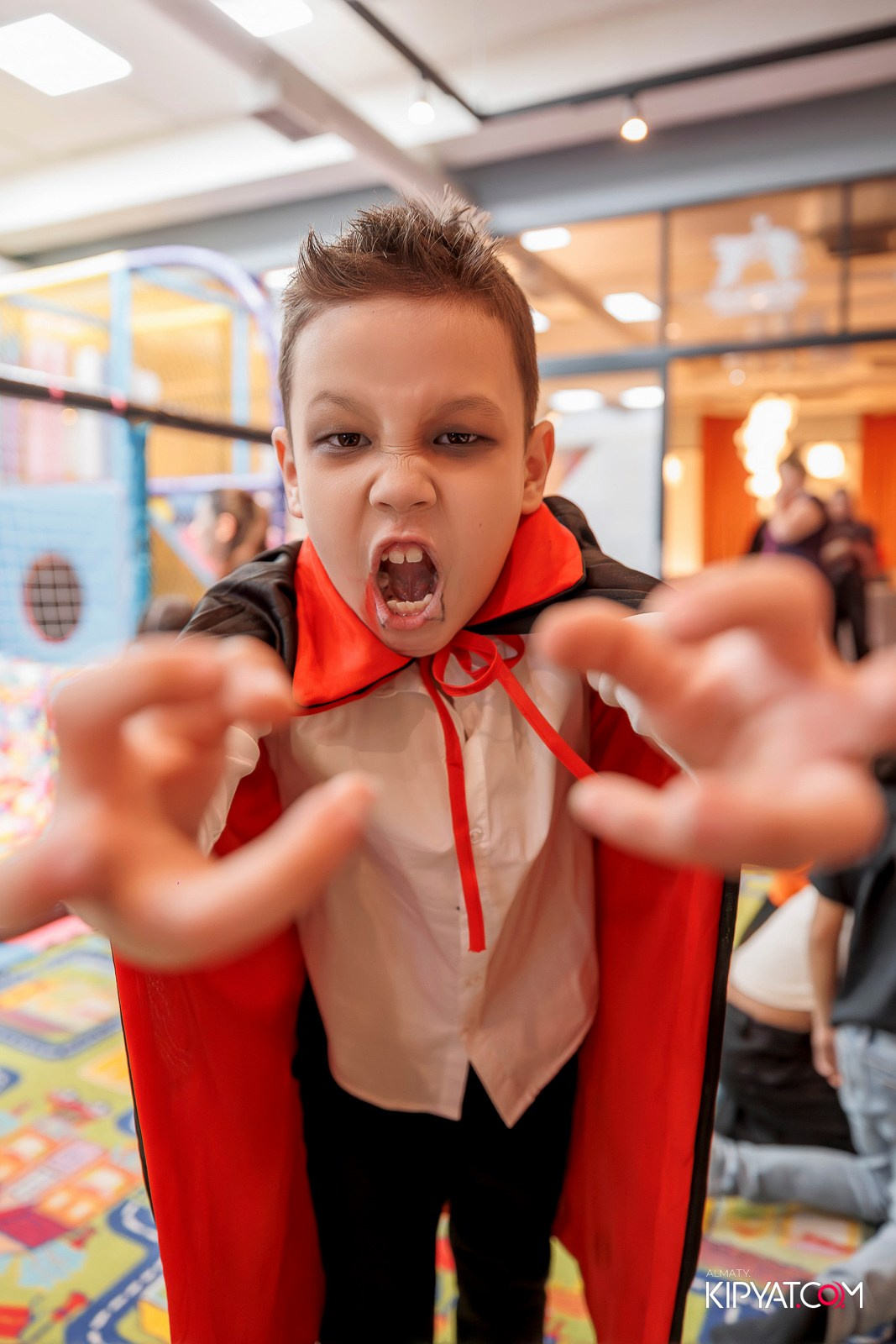 HALLOWEEN В KINDER BOOM. КИПЯТКОМ АЛМАТЫ!