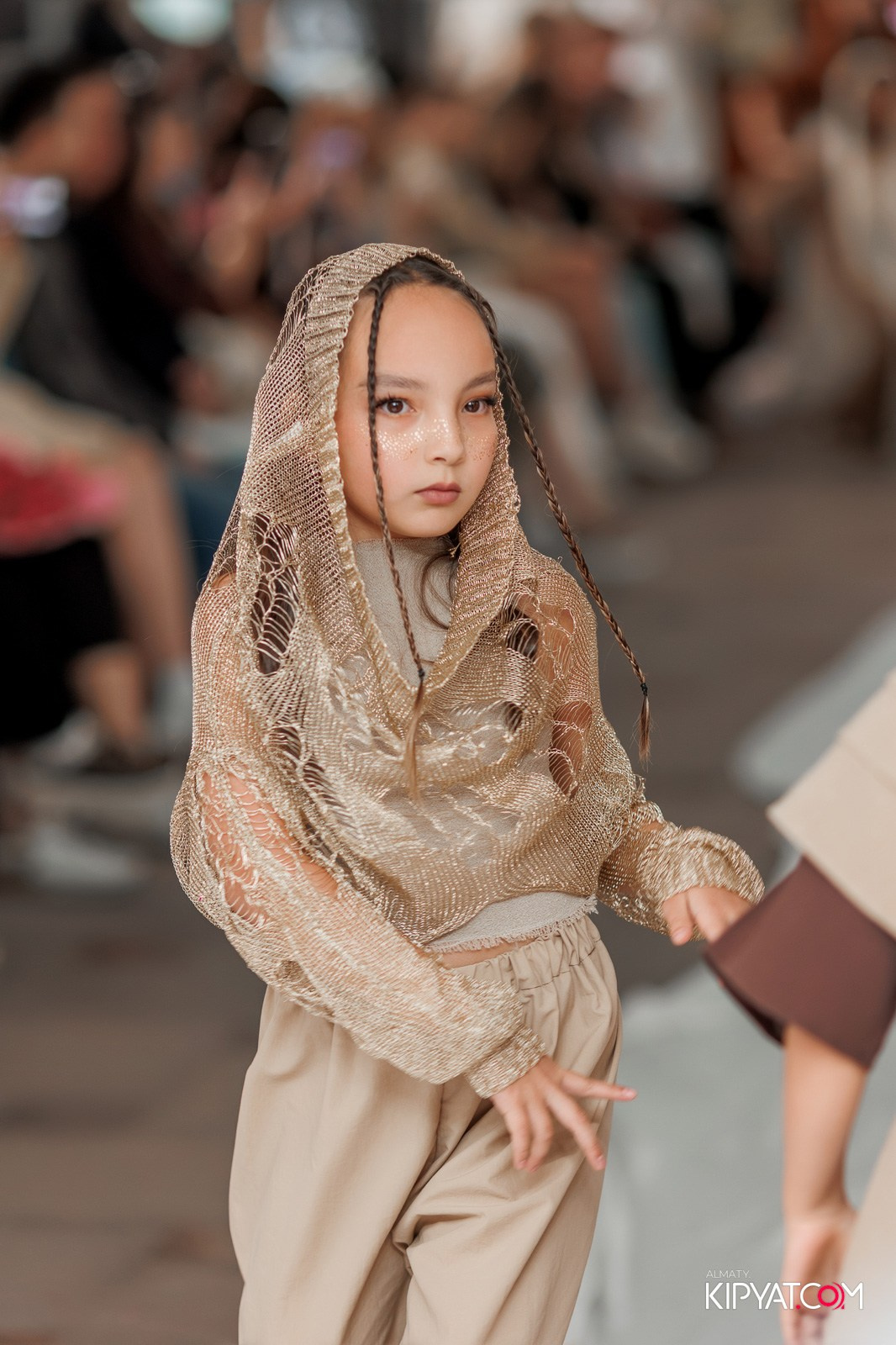 JUNIOR FASHION SHOW. КИПЯТКОМ АЛМАТЫ!