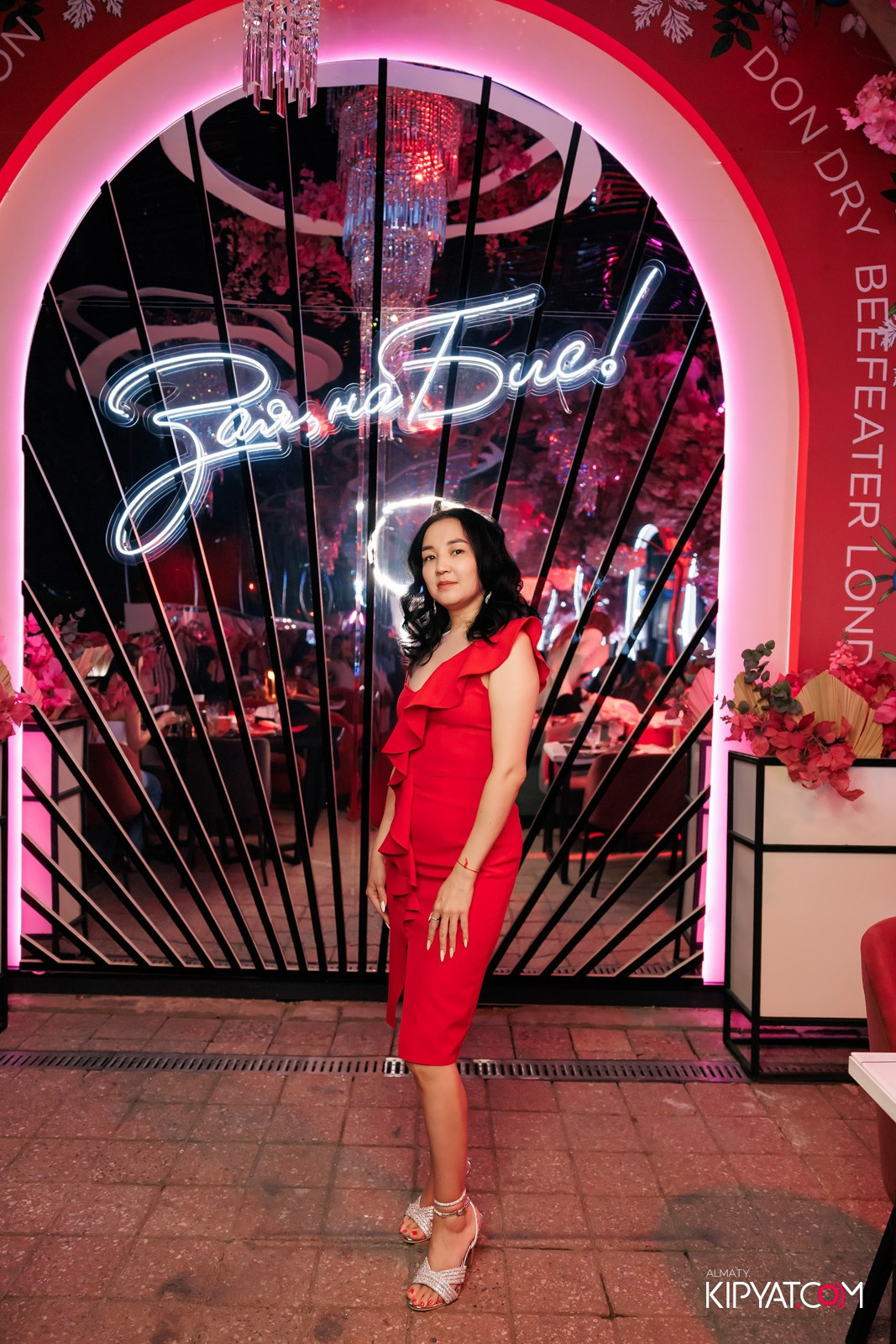 НОДАР РЕВИЯ В «ЗАЯ, НА БИС». КИПЯТКОМ АЛМАТЫ!