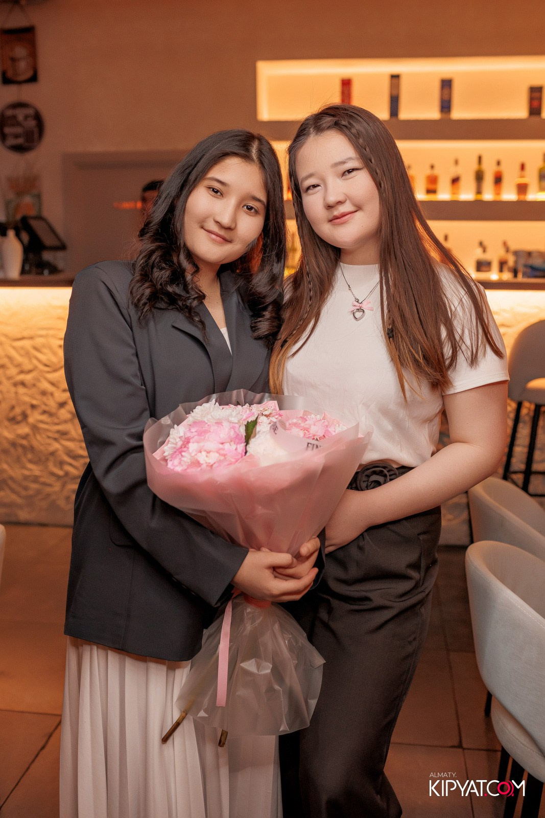 BAY RESTAURANT & BAR. КИПЯТКОМ АЛМАТЫ!