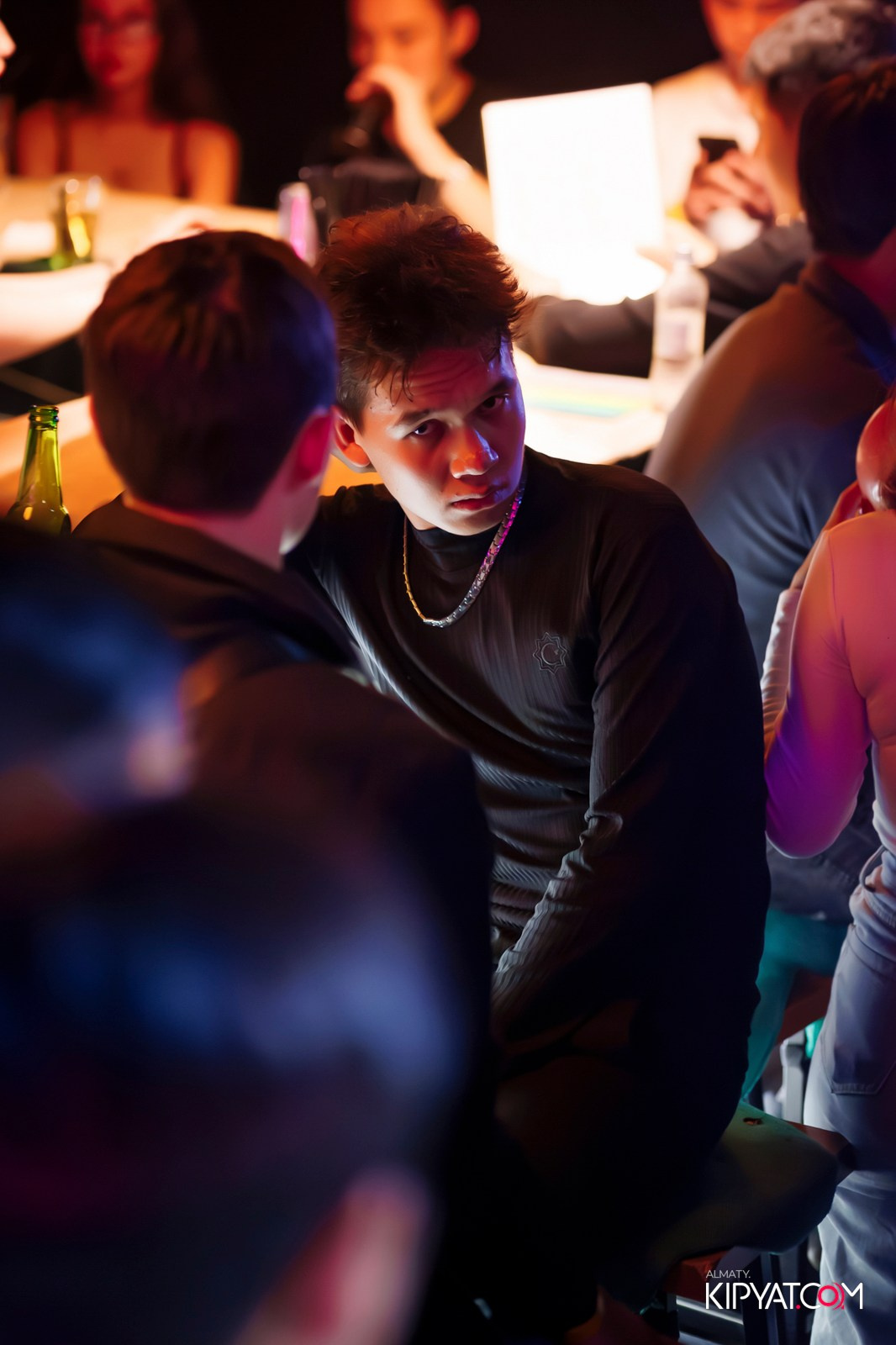 UYAT EMES BAR. КИПЯТКОМ АЛМАТЫ!