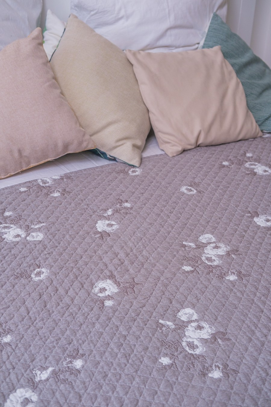 Съемка покрывал для маркетплейсов в СПб. Фотосессия для маркетплейсов