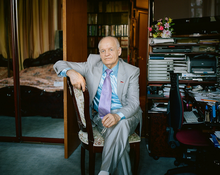 2012 Elections Independent Candidates for Bolshoi Gorod Magazine. Petr Antonov