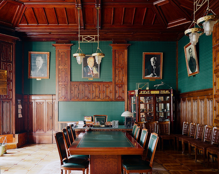 Moscow’s Pre-Revolutionary Interiors for Bolshoi Gorod Magazine. Petr Antonov