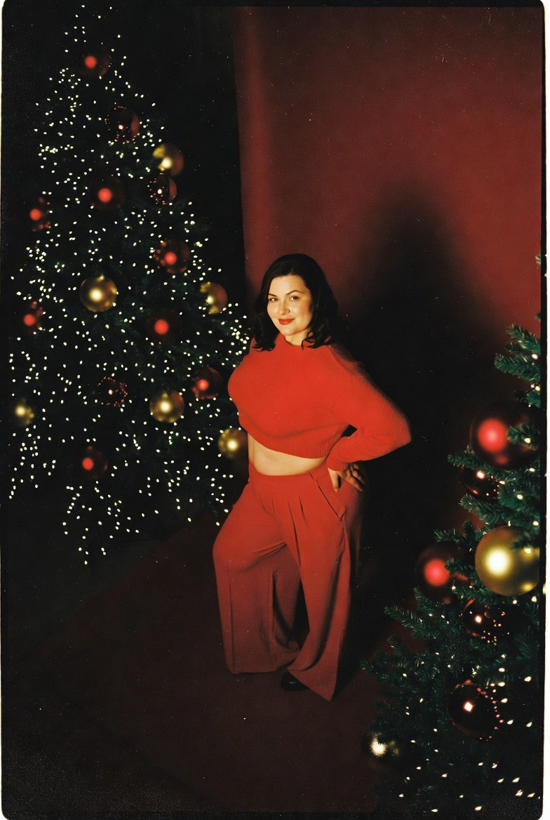 Плюс сайз в красном