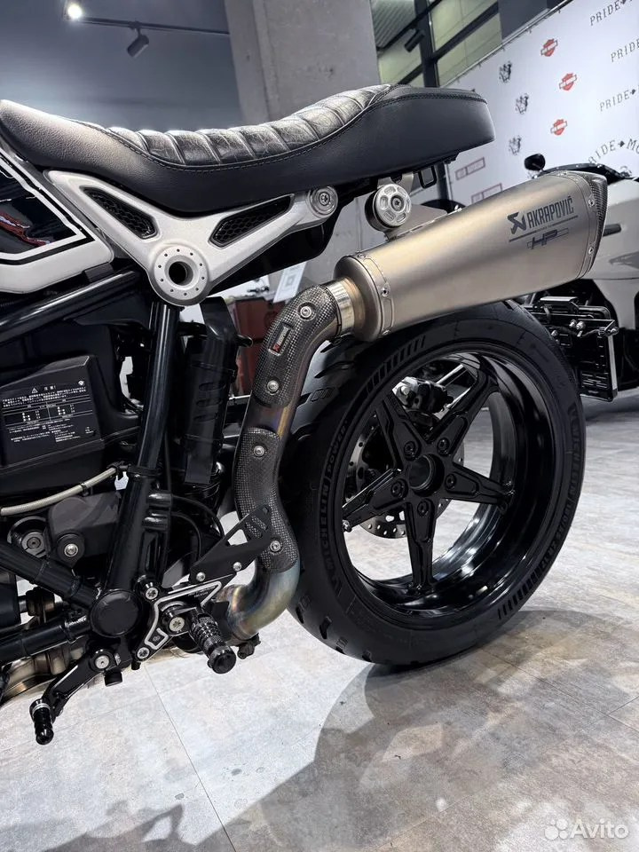 Купить BMW R9T (White Scrambler) — подробнее на сайте. Hello Davidson, Москва. Только хорошие мотоциклы…