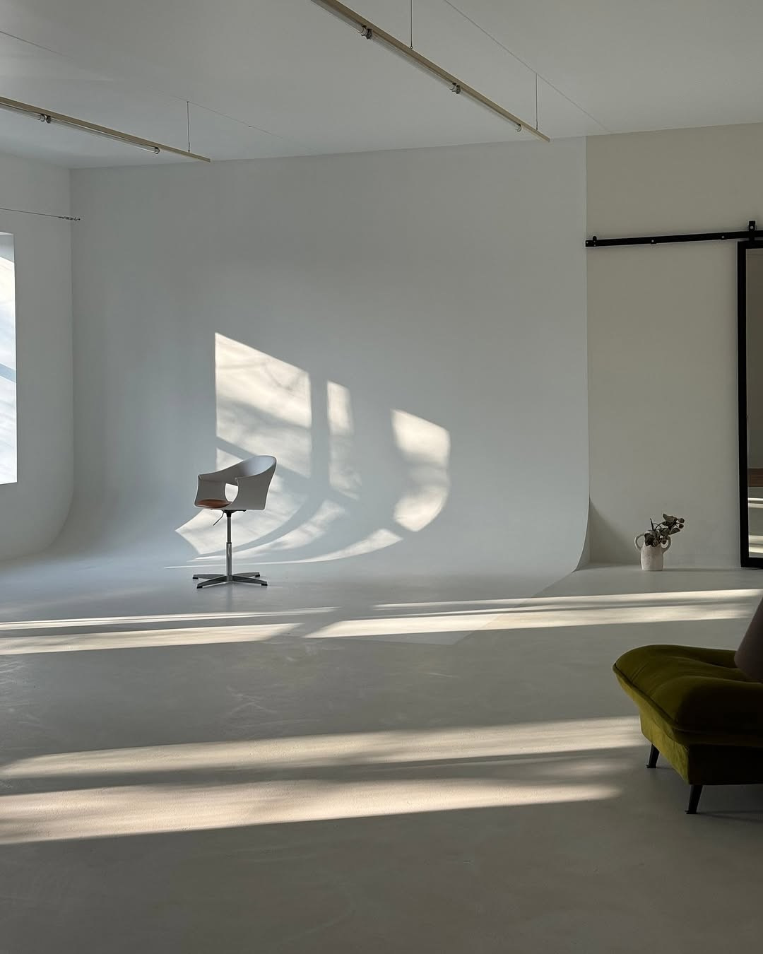 Фотостудия «Флакон про» зал CASA. Свадебный фотограф в Ростове Александра Груздева