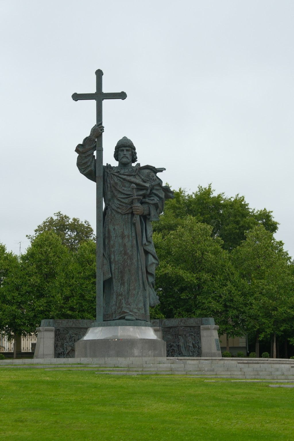 Улица, люди, жизнь…