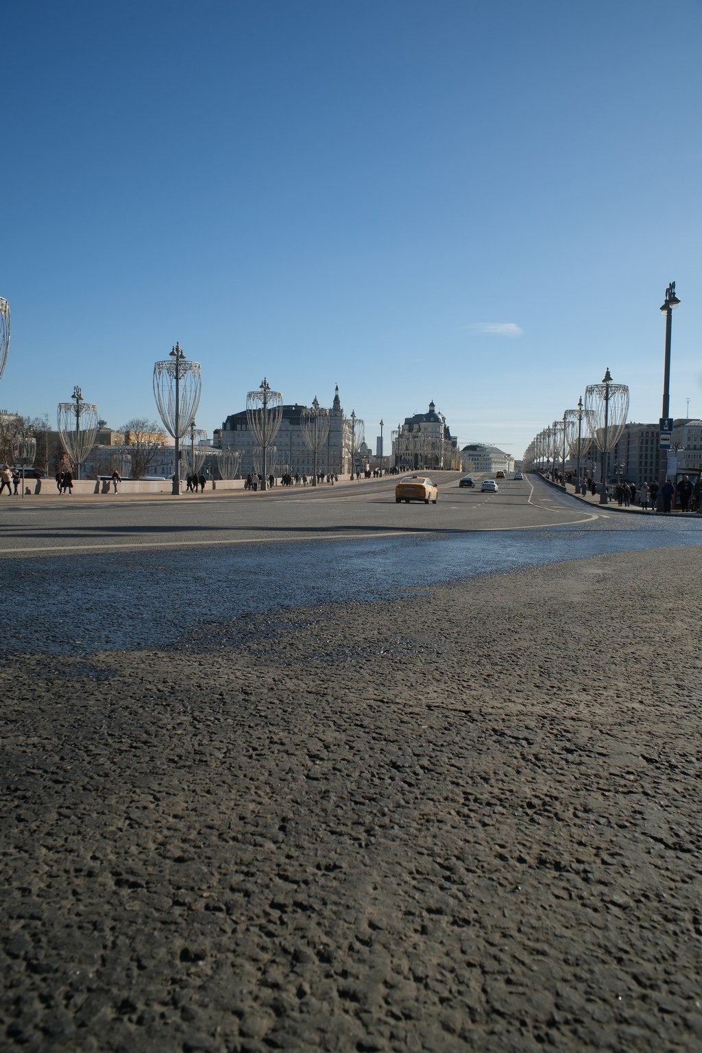 Улица, люди, жизнь…