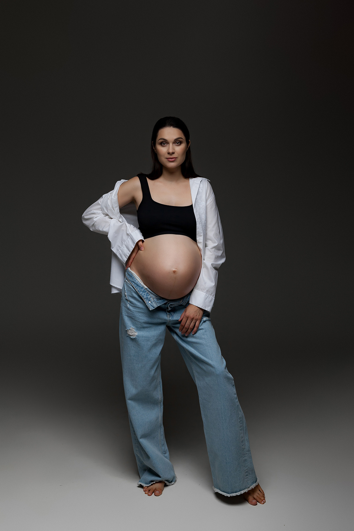 Фотосессии беременности в стиле минимализм. Фотограф беременности Краснодар