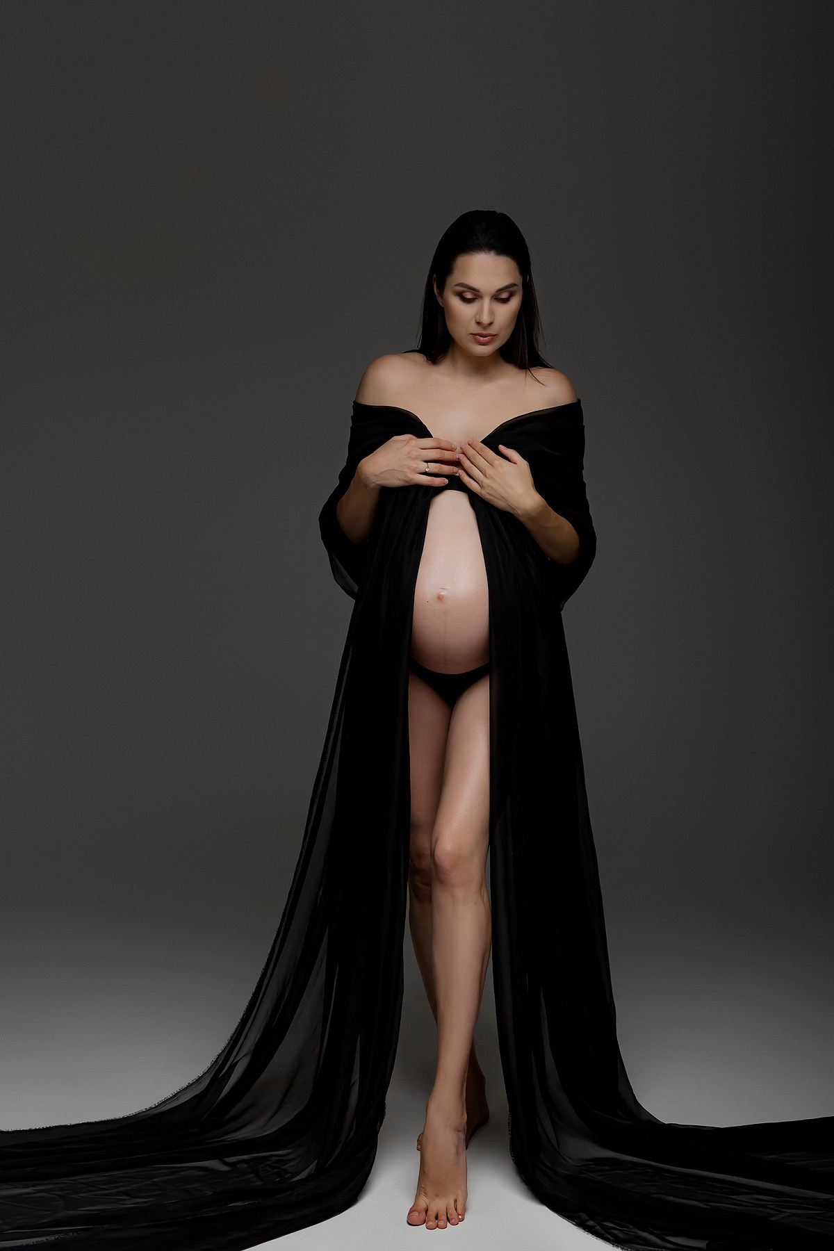 Фотосессии беременности в стиле минимализм. Фотограф беременности Краснодар