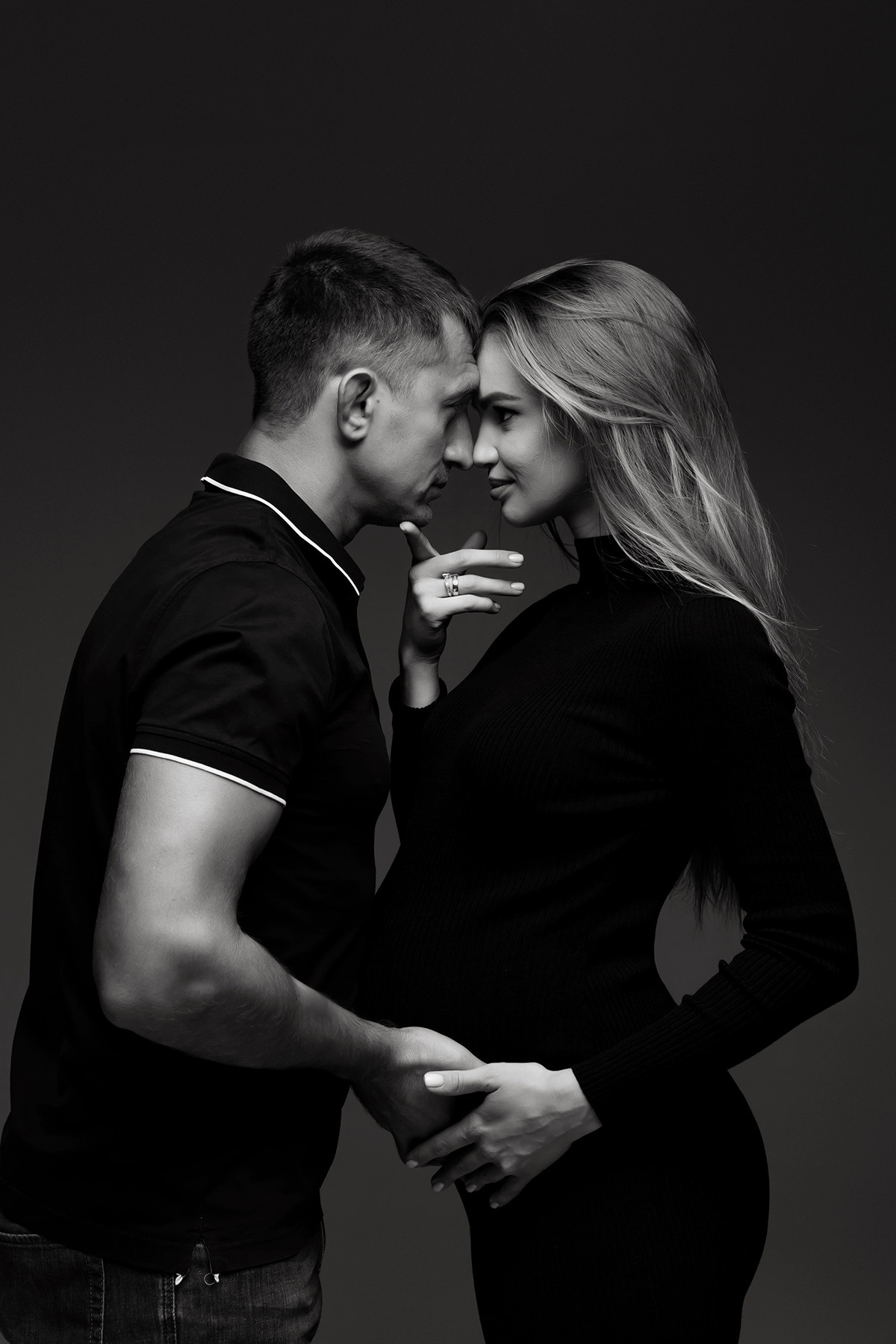 Фотосессии беременности в стиле минимализм. Фотограф беременности Краснодар