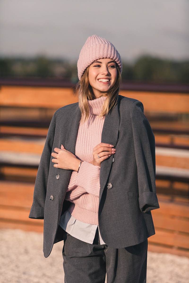 Съемка лукбука для бренда верхней одежды в Москве. Фотограф Продюсер в горах КБР / Москва  Нальчик Горы