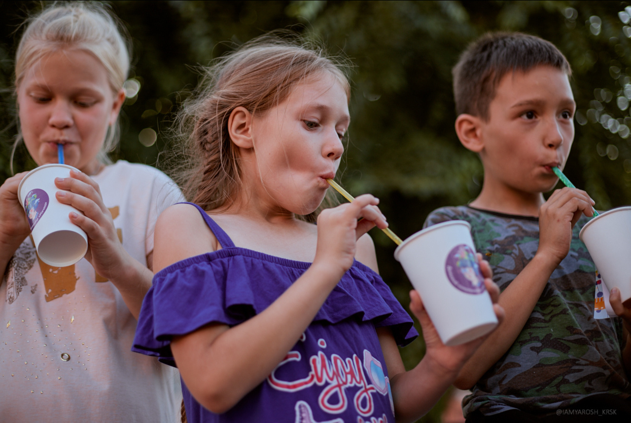 Детскому кинотеатру «Мечта» 7 лет. Детский и семейный фотограф в Красноярске Настя Ярош