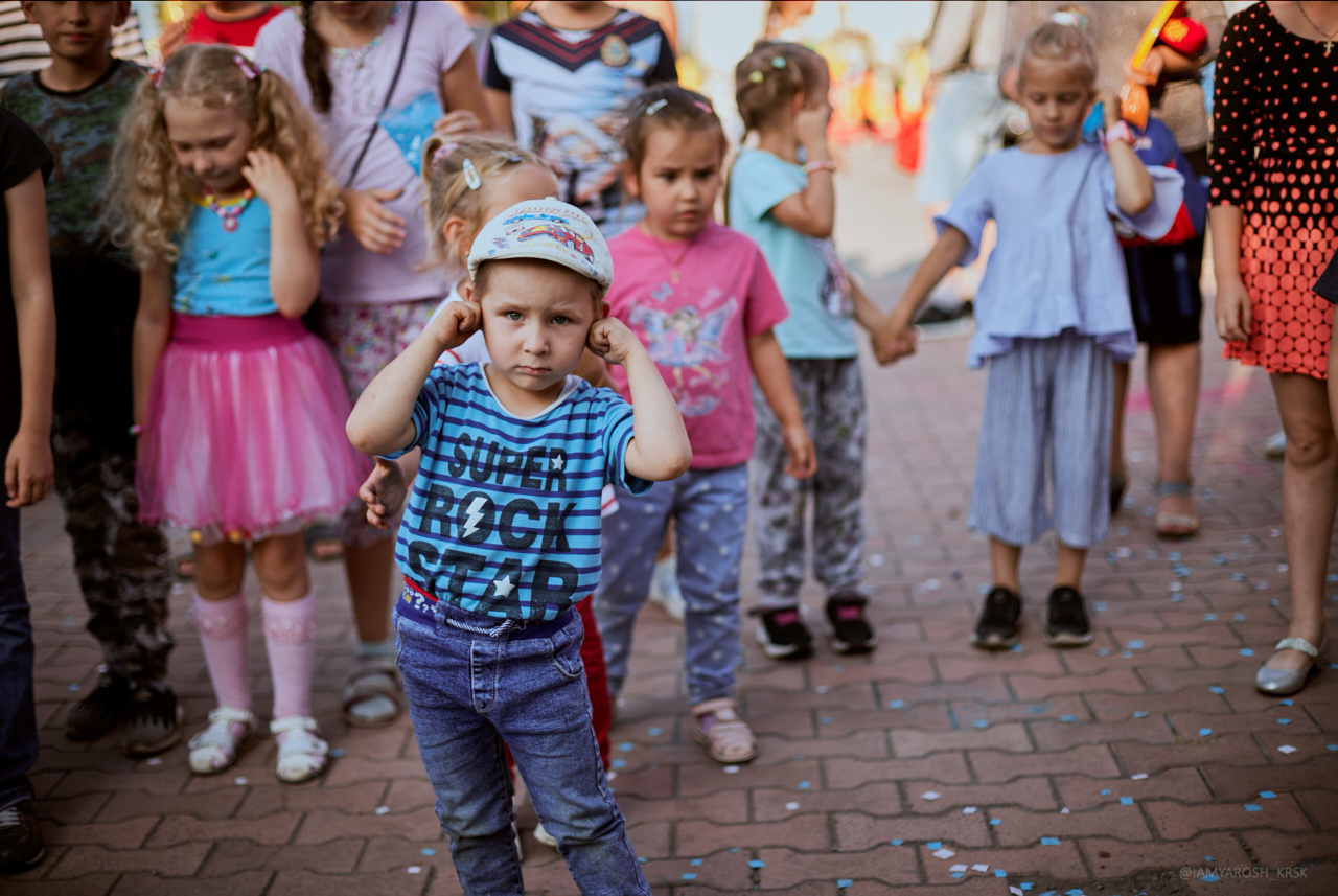 Детскому кинотеатру «Мечта» 7 лет. Детский и семейный фотограф в Красноярске Настя Ярош
