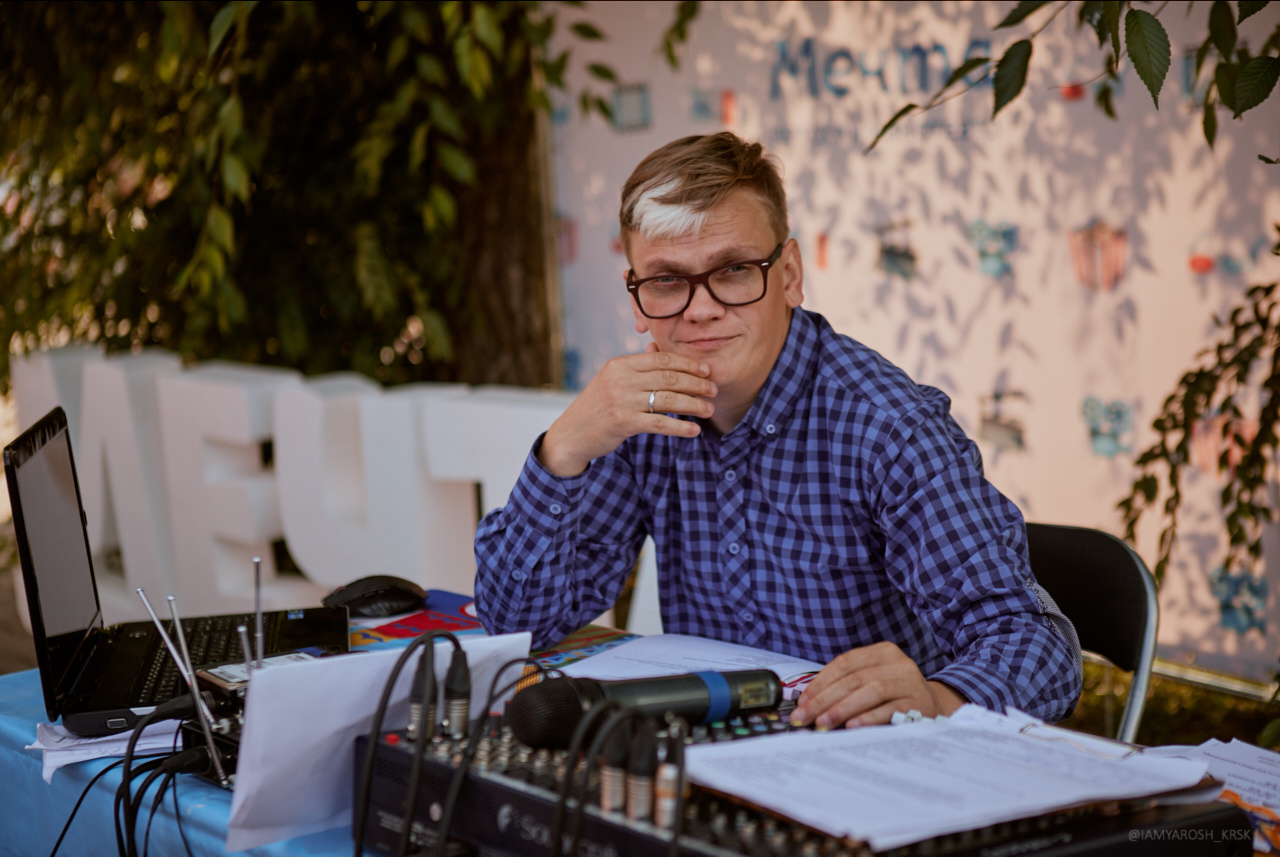 Детскому кинотеатру «Мечта» 7 лет. Детский и семейный фотограф в Красноярске Настя Ярош