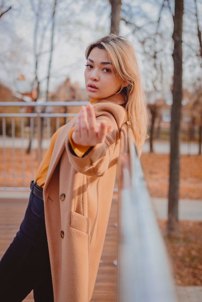 Фотосессия Карины осенью. Выпускные альбомы в Серпухове