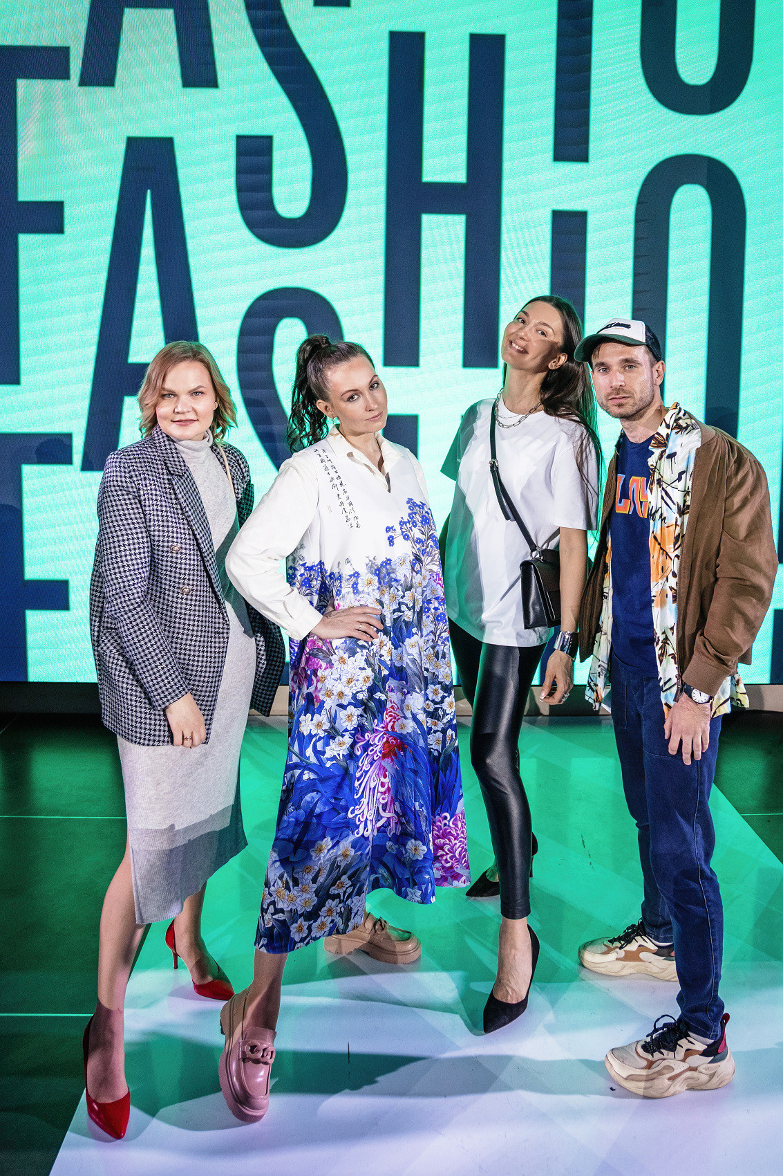 VOLGA fashion show. By Twins — фото и видео объединение в Санкт-Петербруге, Москве и Сочи