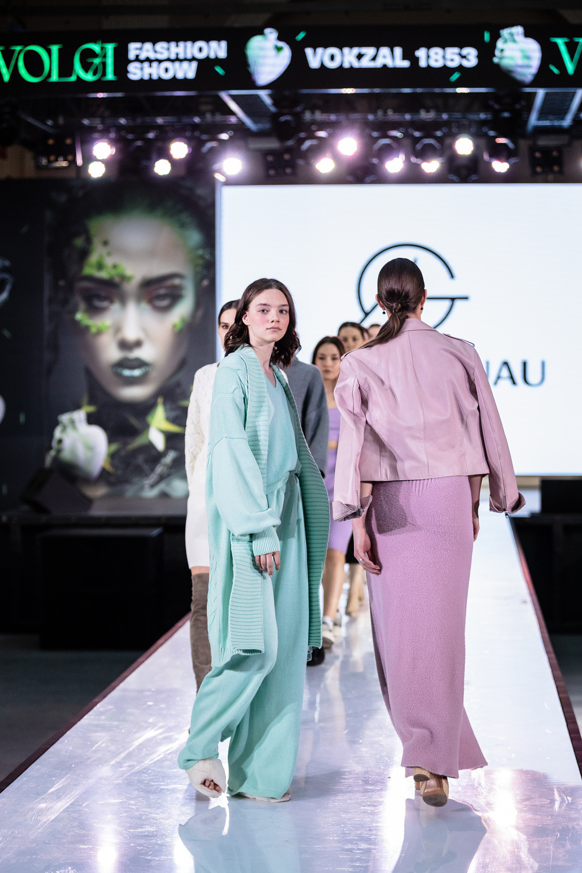 VOLGA fashion show. By Twins — фото и видео объединение в Санкт-Петербруге, Москве и Сочи