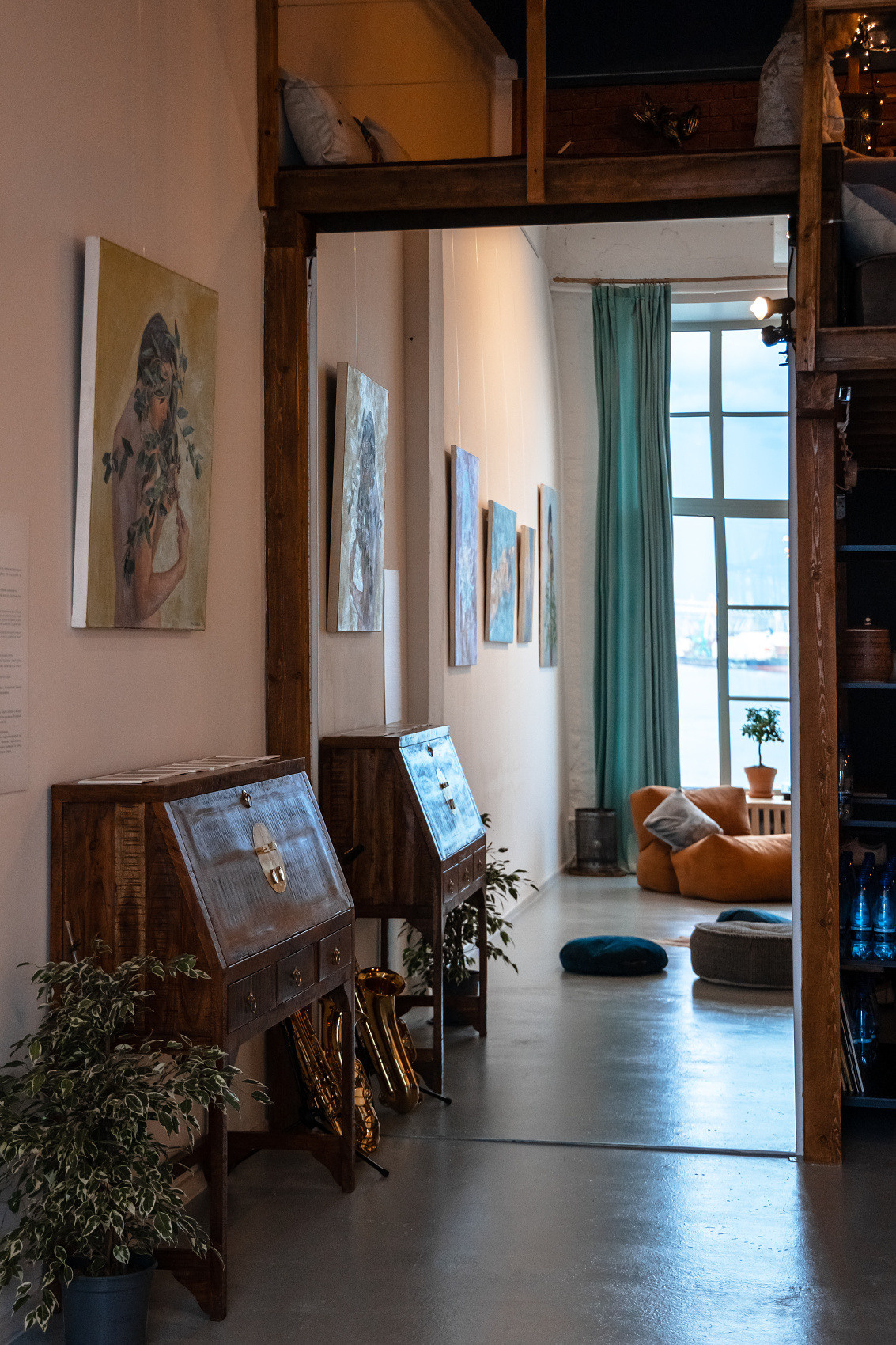 Jaggi space. Выставка Саши Соколовой. By Twins — фото и видео объединение в Санкт-Петербруге, Москве и Сочи