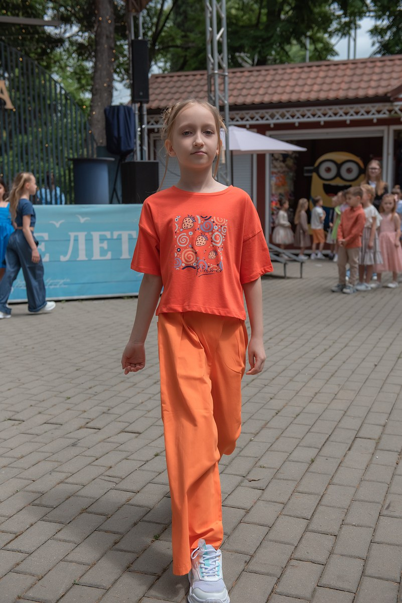 Парк Ривьера дефиле HAPPYkids. Семейный и коммерческий фотограф в Сочи Александр Бодунов