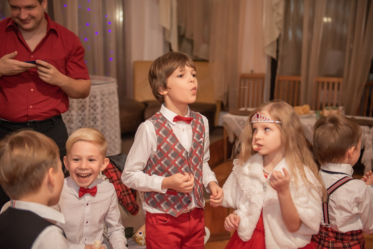Выпускной в детской школе моделей HAPPYkids 2024. Семейный и коммерческий фотограф в Сочи Александр Бодунов