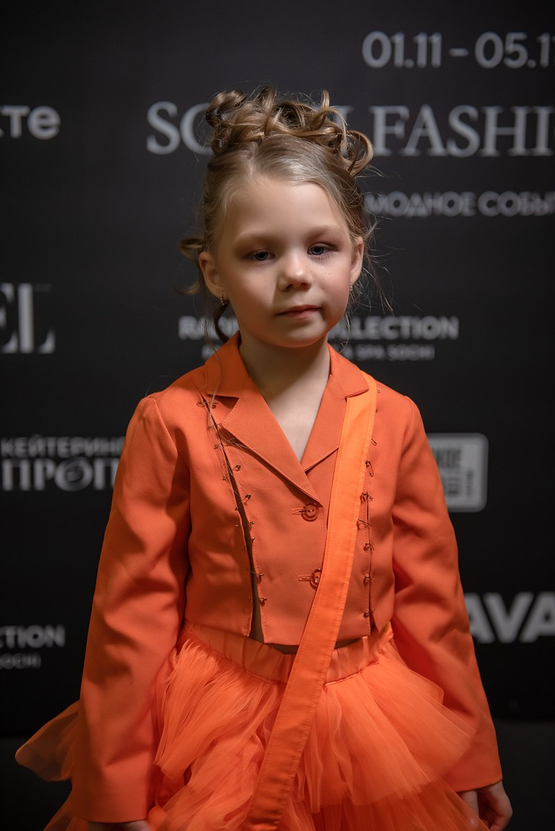 SochiFashionWeek2024 дизайнер Анохина Светлана. Семейный и коммерческий фотограф в Сочи Александр Бодунов