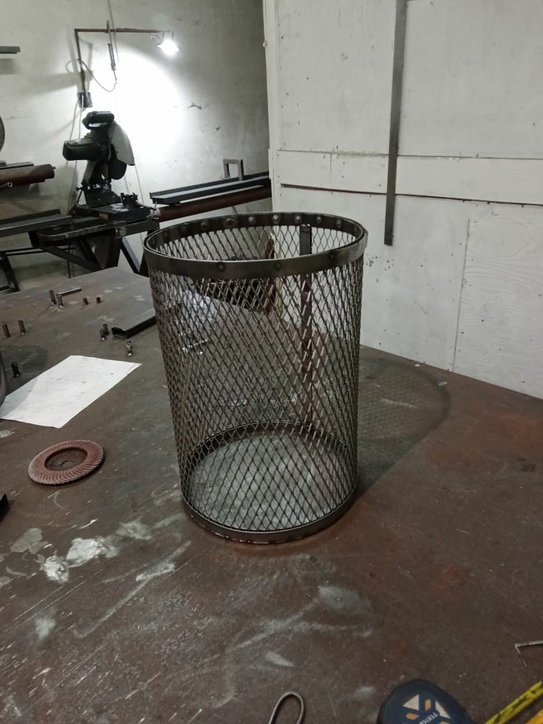 Из истории. Мастерская металла и дерева Вячеслава Вдовина в Иркутске: Эксклюзивные изделия на заказ для вашего дома и бизнеса