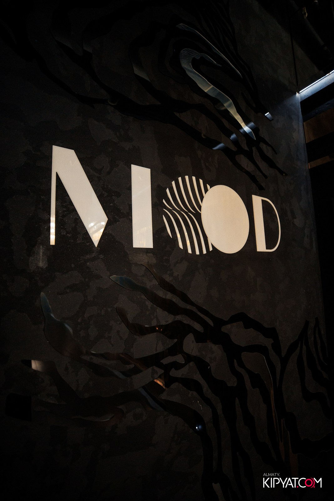 MOOD KARAOKE BAR & TERRACE. КИПЯТКОМ АЛМАТЫ!