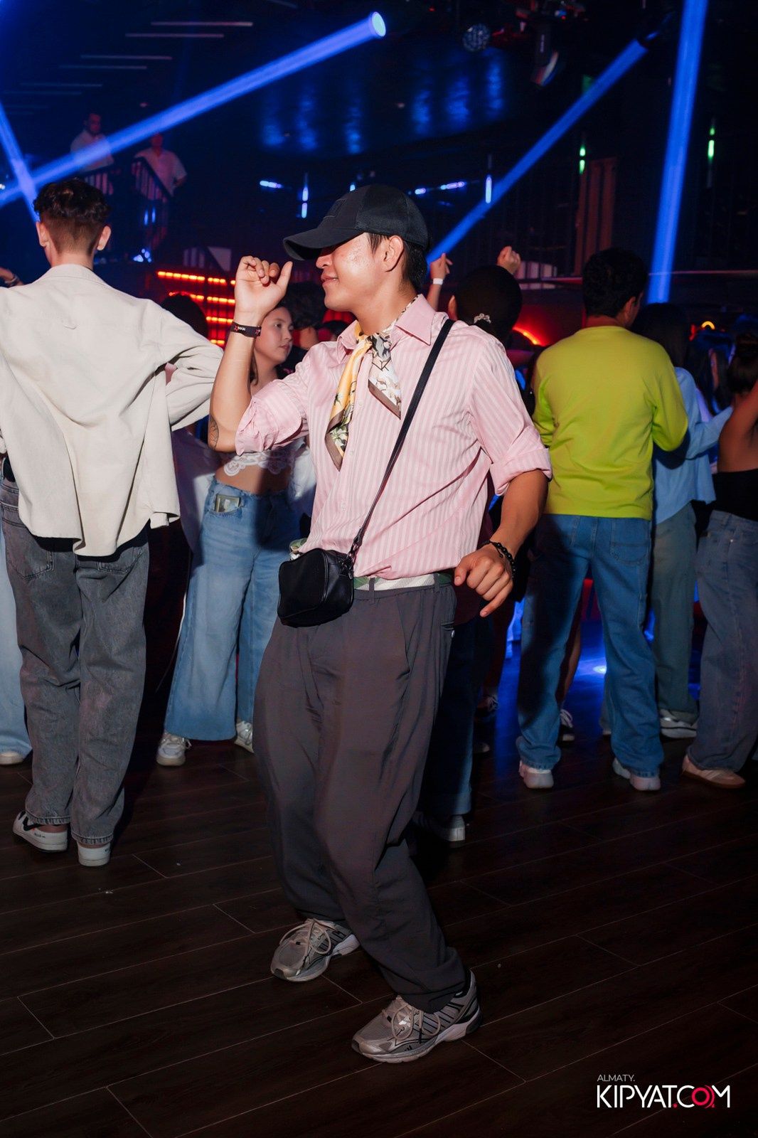 НОЧНОЙ КЛУБ ICON. КИПЯТКОМ АЛМАТЫ!
